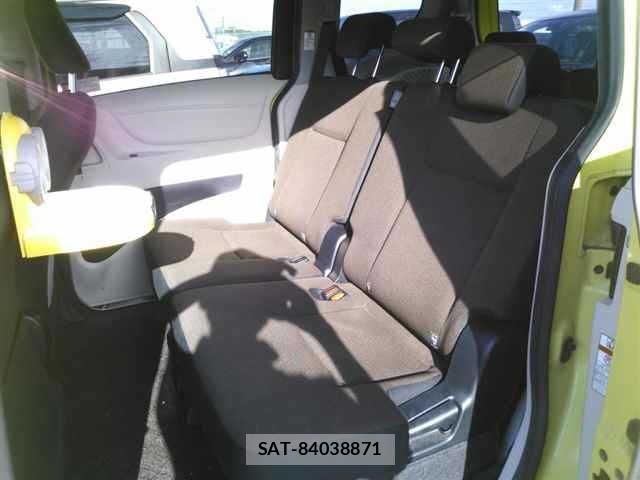 Toyota SIENTA 2015 8764370-9