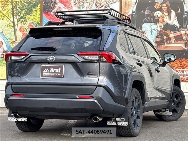 Toyota RAV4 2022 8938263-13