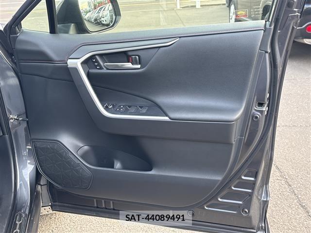 Toyota RAV4 2022 8938263-20