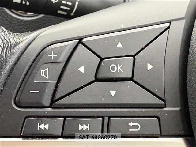 Nissan X-TRAIL 2018 8928812-10