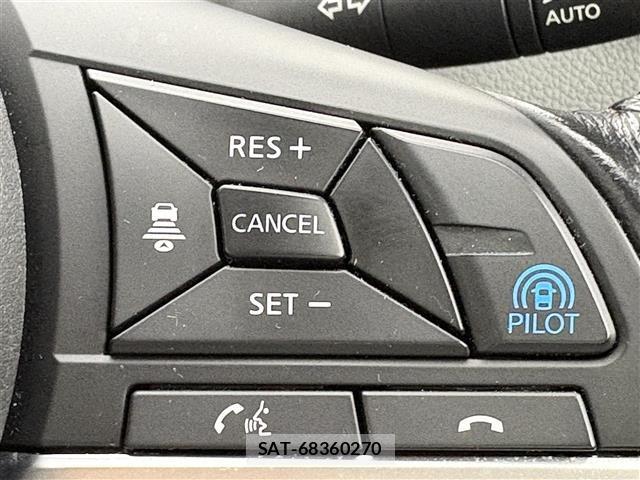 Nissan X-TRAIL 2018 8928812-11