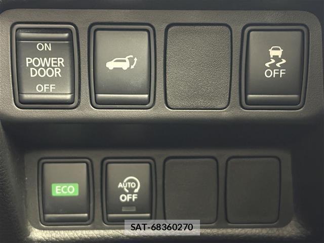 Nissan X-TRAIL 2018 8928812-3