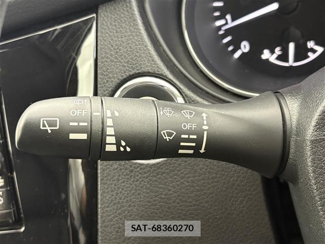 Nissan X-TRAIL 2018 8928812-8