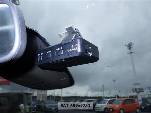 Nissan SERENA 2017 8925429-10