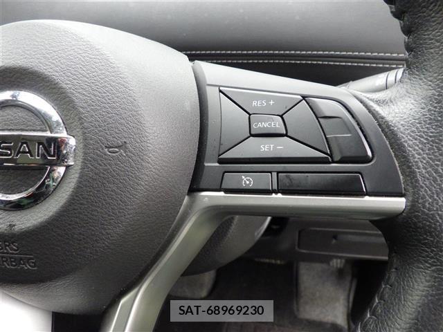 Nissan SERENA 2017 8925429-21