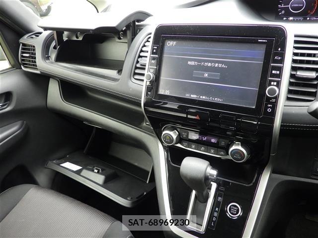 Nissan SERENA 2017 8925429-5
