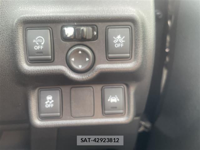 Nissan NOTE 2017 8911821-18