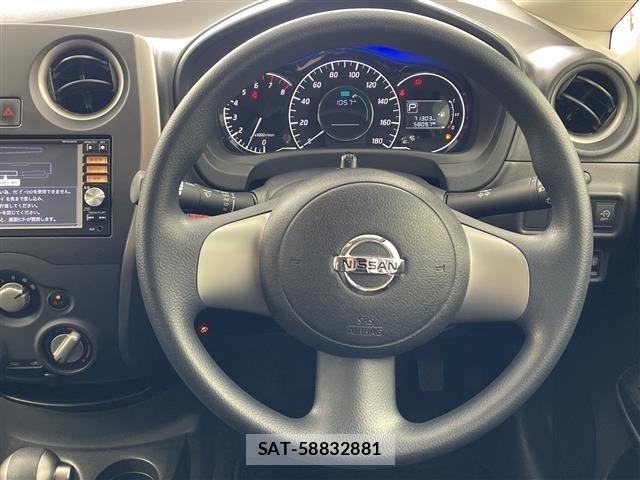 Nissan NOTE 2013 8911852-2