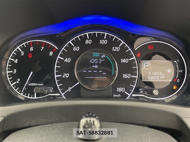Nissan NOTE 2013 8911852-22