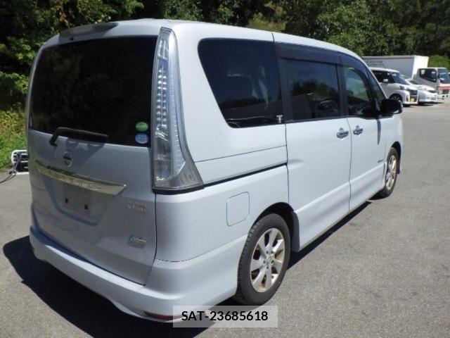 Nissan SERENA 2013 8672885-5