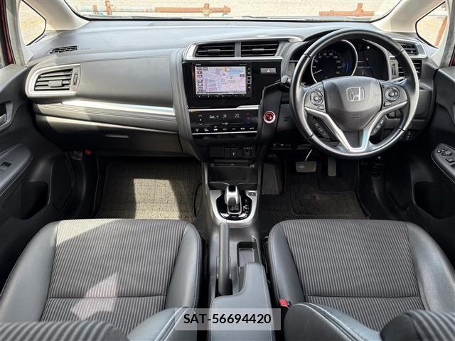 Honda FIT 2018 8921622-14