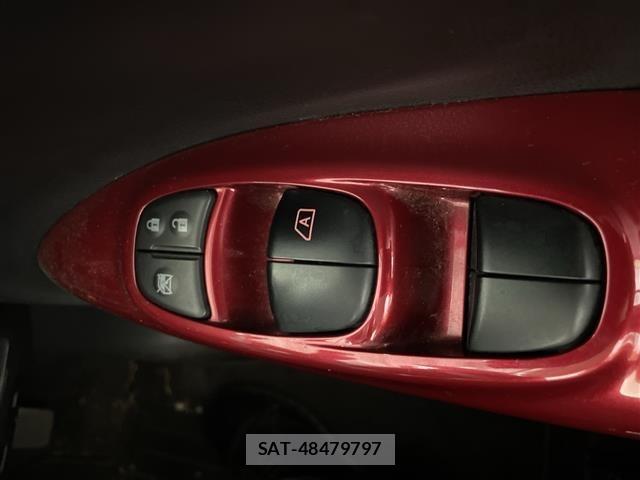 Nissan JUKE 2010 8902809-17