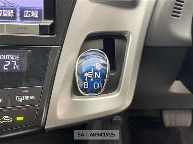 Toyota PRIUS 2015 8938611-12