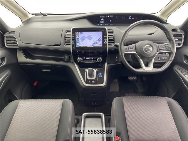 Nissan SERENA 2018 8925462-15
