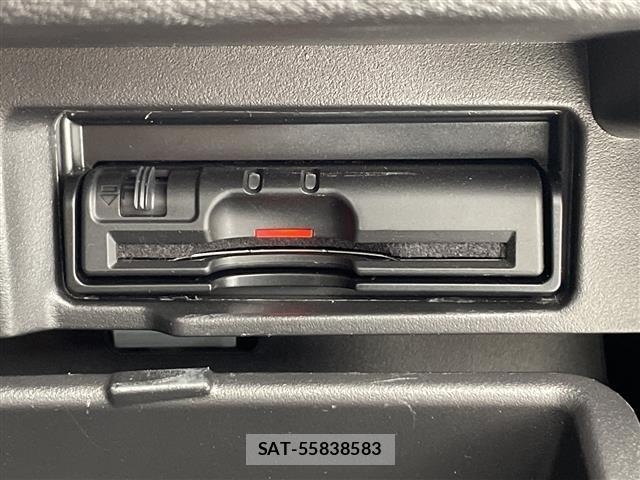 Nissan SERENA 2018 8925462-17