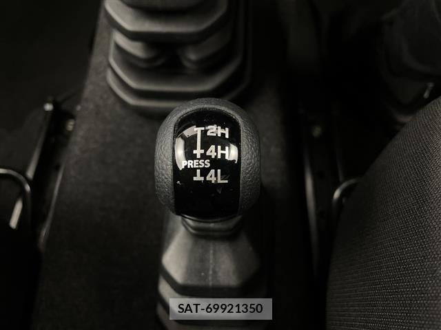Suzuki JIMNY 2021 8932560-9