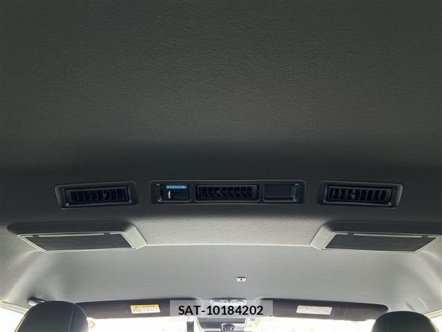 Toyota HIACE VAN 2025 8910486-1
