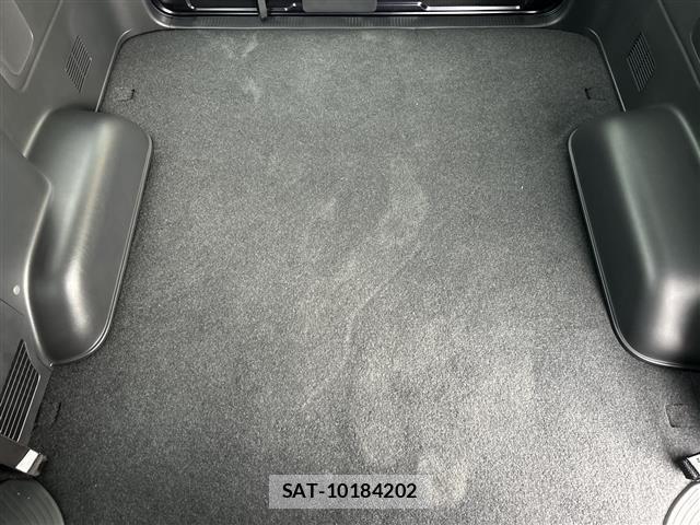 Toyota HIACE VAN 2025 8910486-15