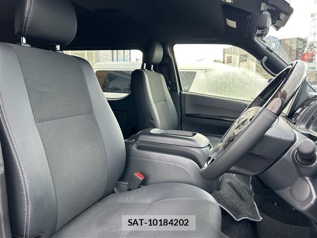 Toyota HIACE VAN 2025 8910486-18