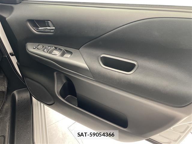 Nissan SERENA 2022 8671185-10