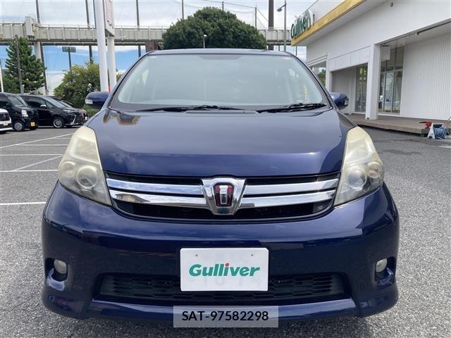 Toyota ISIS 2013 8947830-19