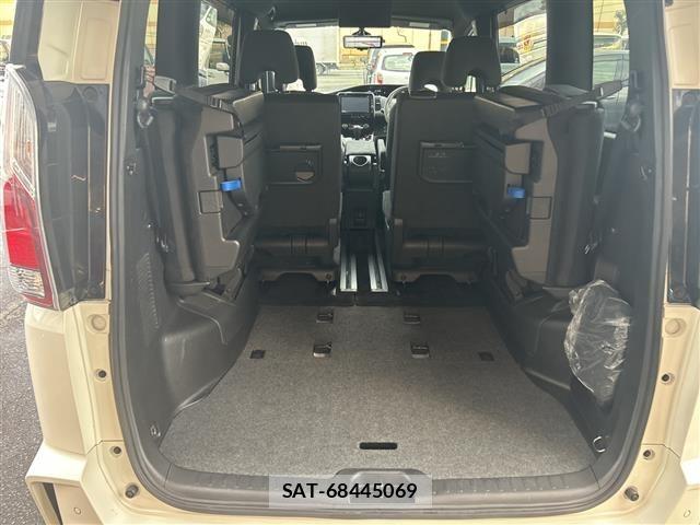 Nissan SERENA 2018 8925555-22