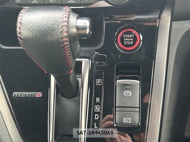 Nissan SERENA 2018 8925555-7