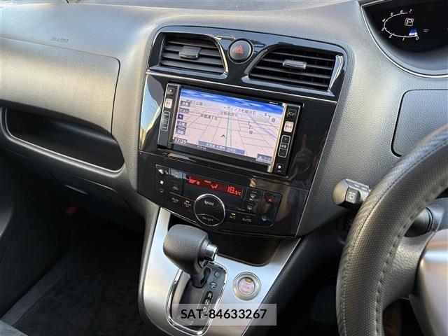 Nissan SERENA 2011 8671195-11