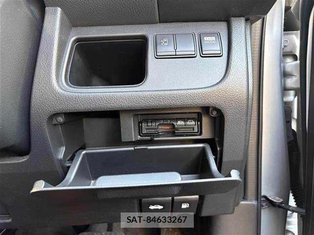 Nissan SERENA 2011 8671195-18