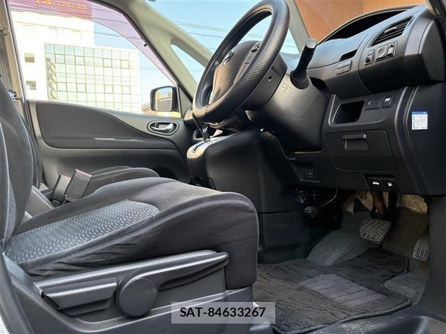 Nissan SERENA 2011 8671195-20