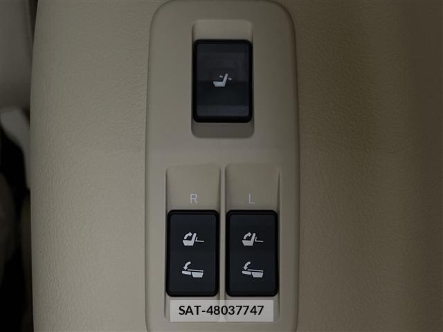 Toyota LAND CRUISER PRADO 2023 8907273-6