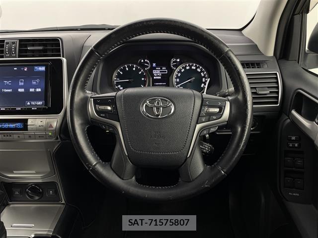 Toyota LAND CRUISER PRADO 2018 8907274-16