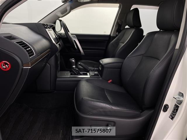 Toyota LAND CRUISER PRADO 2018 8907274-6
