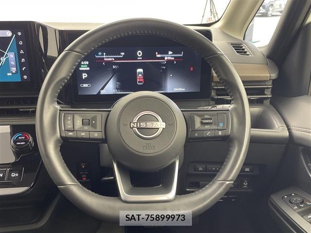 Nissan SERENA 2023 8925591-1