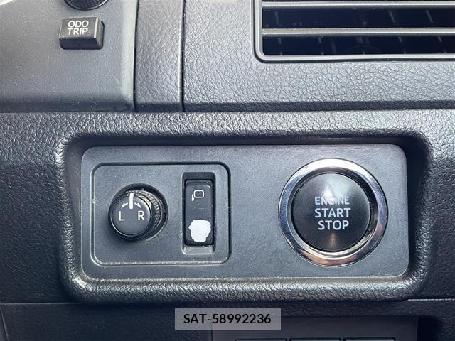 Toyota LAND CRUISER PRADO 2018 8907282-12
