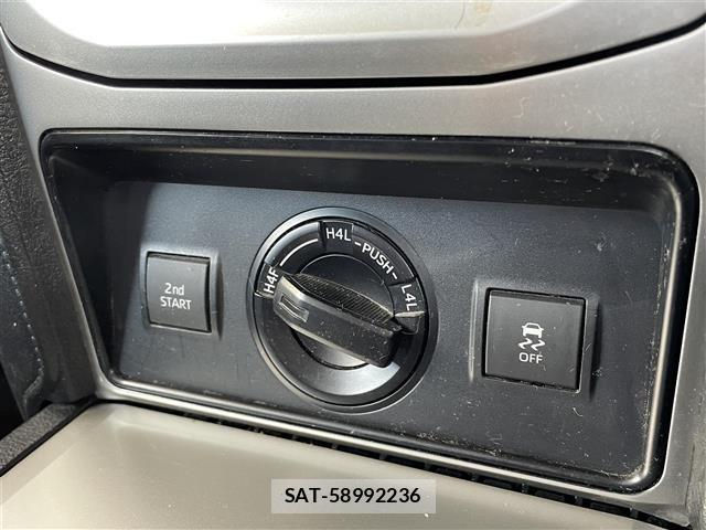 Toyota LAND CRUISER PRADO 2018 8907282-3