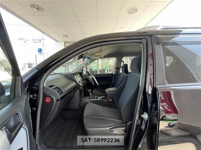 Toyota LAND CRUISER PRADO 2018 8907282-6