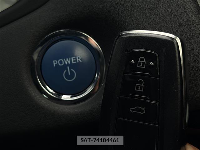 Toyota CROWN 2018 8937560-11