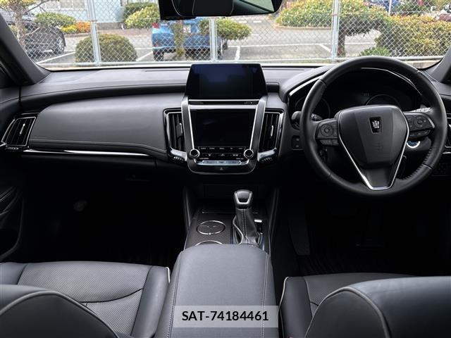 Toyota CROWN 2018 8937560-16