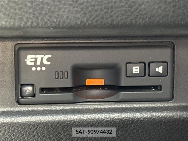 Suzuki SPACIA 2021 8692496-3