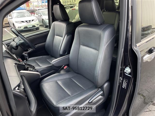 Toyota ESQUIRE 2017 8908747-20