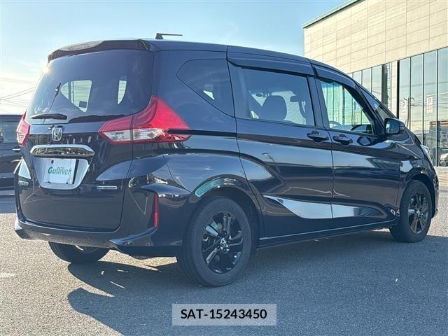 Honda FREED 2024 8684298-4