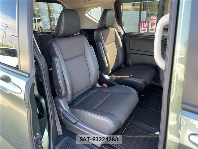 Honda FREED 2023 8684299-10