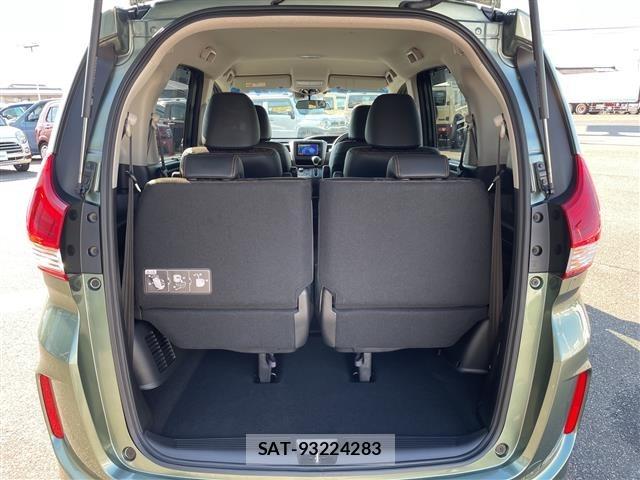 Honda FREED 2023 8684299-11