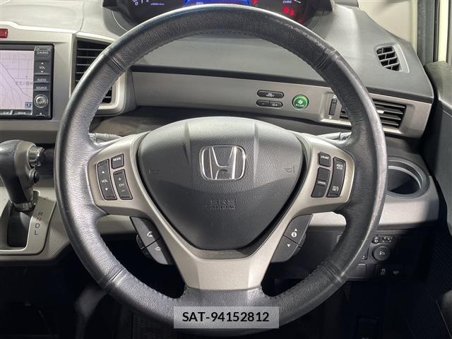 Honda FREED 2011 8684301-21