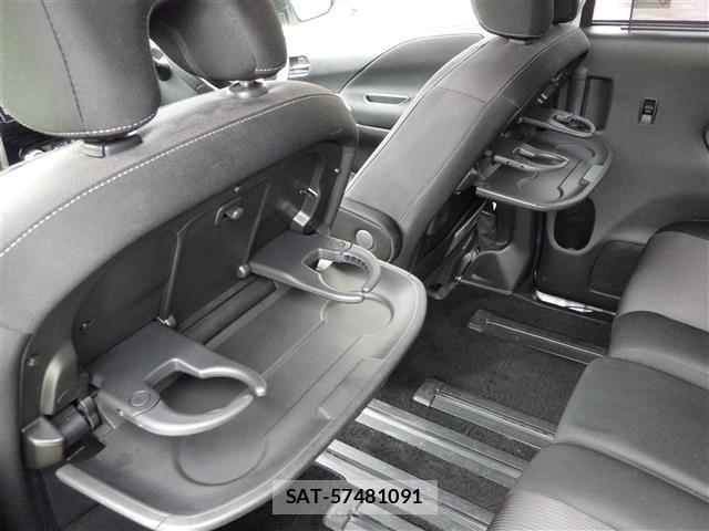Nissan SERENA 2018 8925601-12