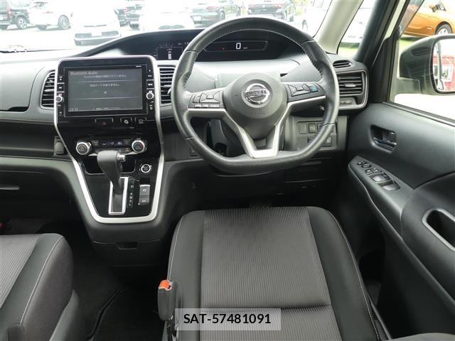 Nissan SERENA 2018 8925601-18