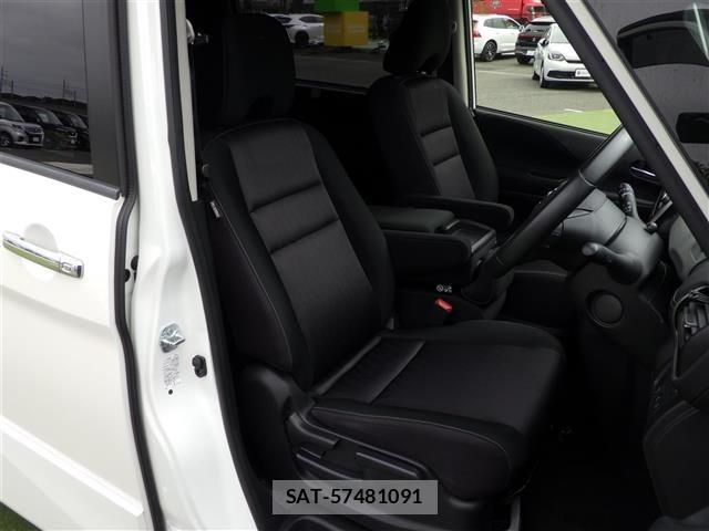 Nissan SERENA 2018 8925601-22