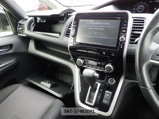 Nissan SERENA 2018 8925601-5
