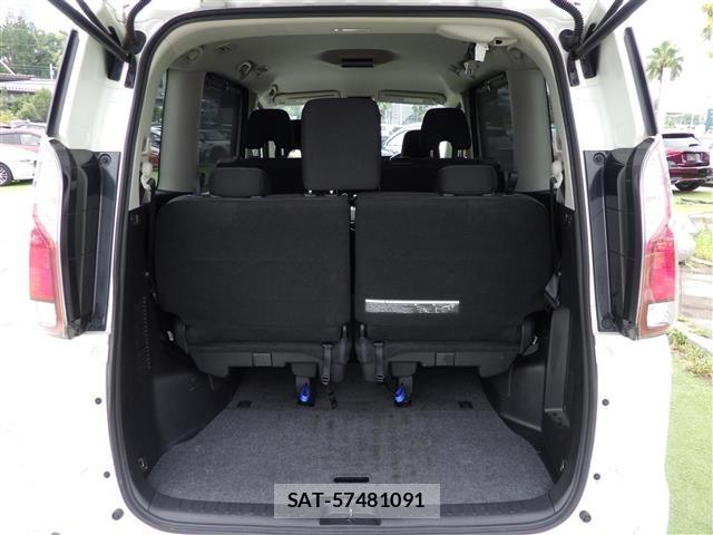 Nissan SERENA 2018 8925601-6